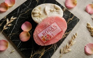 Jabón de rosas y miel
